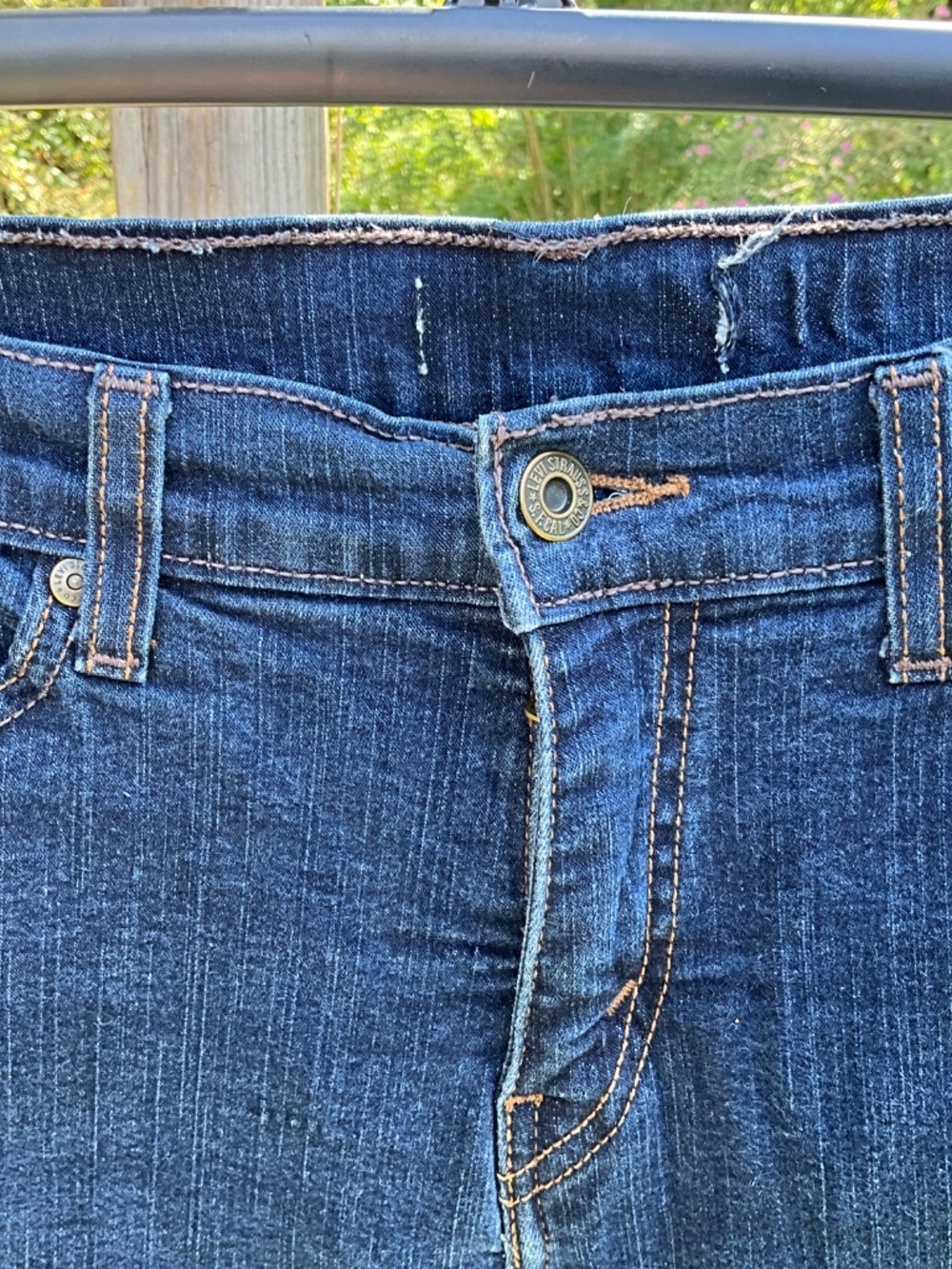 Levi’s •Y2K  Dark Wash Stretch Bootcut Jeans • 10 Long - Picture 7 of 11